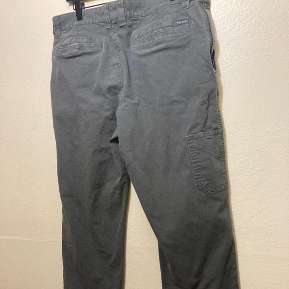 Columbia Sportswear Company Men's Regular Fit Green Cargo Pants Size 36W 32L - Picture 2 of 6